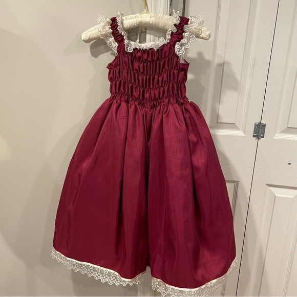 Burgundy with cream lace trim long dress size 5 - Picture 6 of 11
